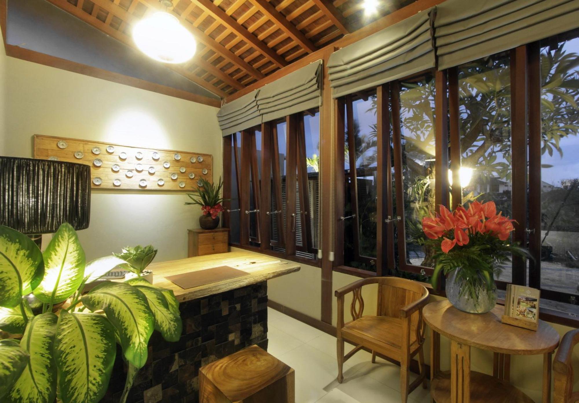 Uma Karan Hotel Kuta  Ngoại thất bức ảnh