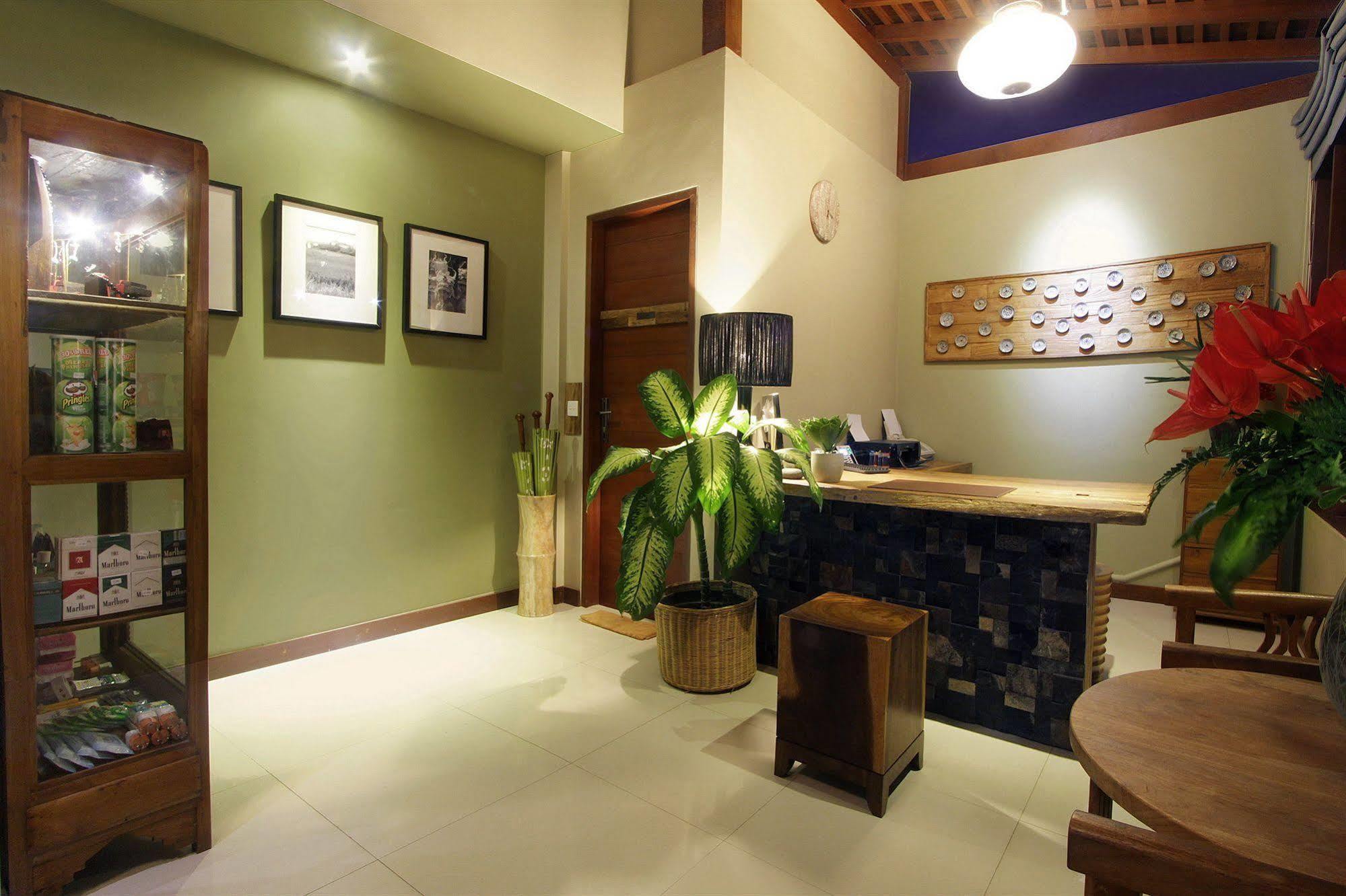Uma Karan Hotel Kuta  Ngoại thất bức ảnh
