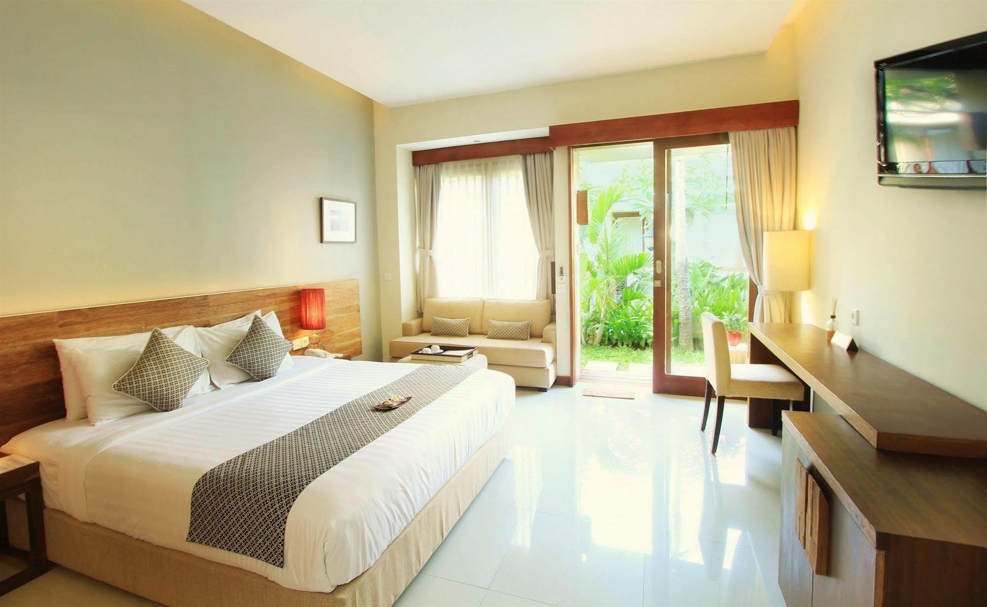 Uma Karan Hotel Kuta  Ngoại thất bức ảnh